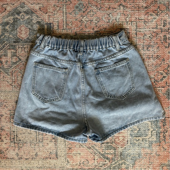 high waisted denim shorts - Picture 3 of 3
